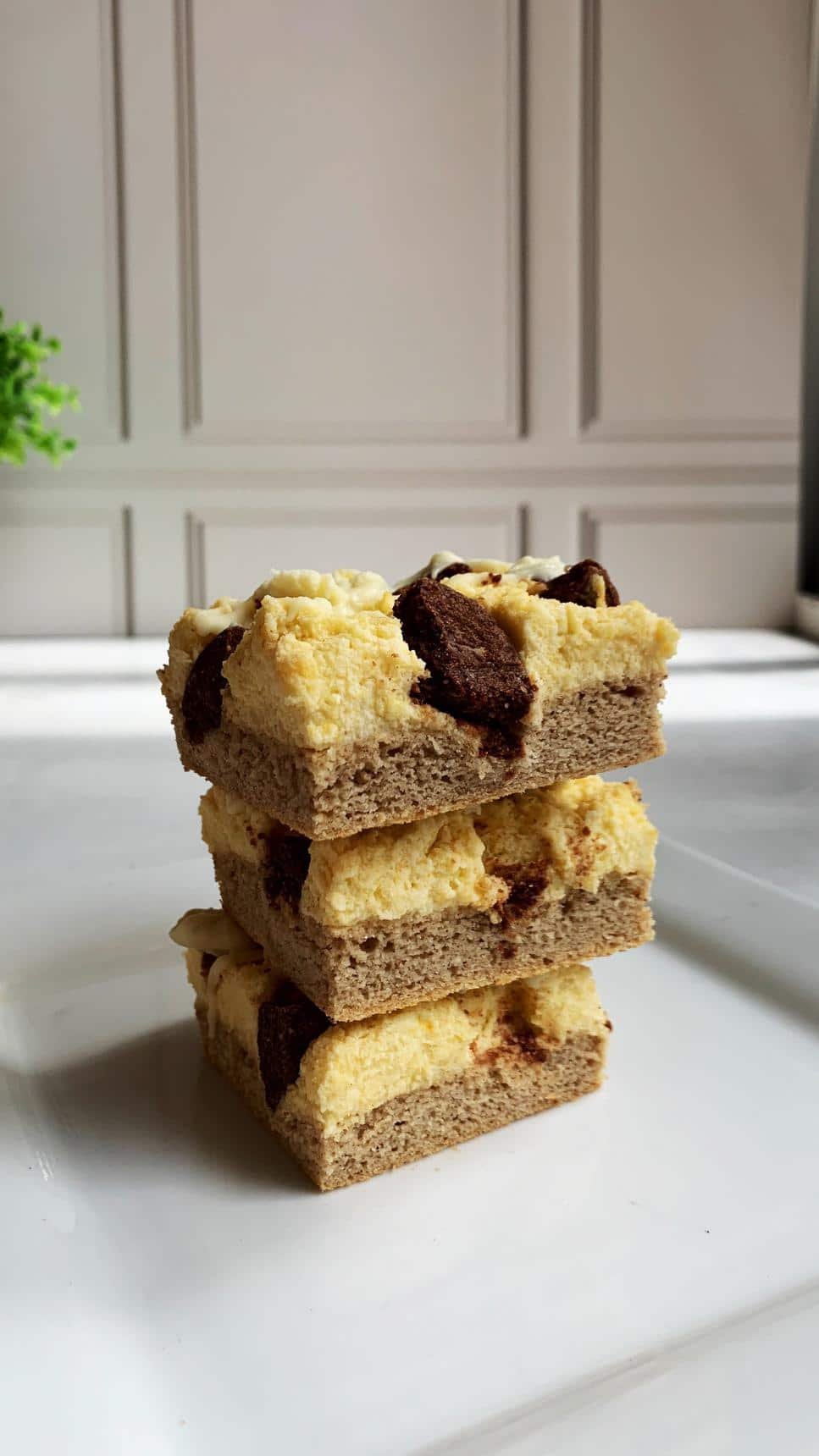 Banana Cookies Cream Cheesecake Bars