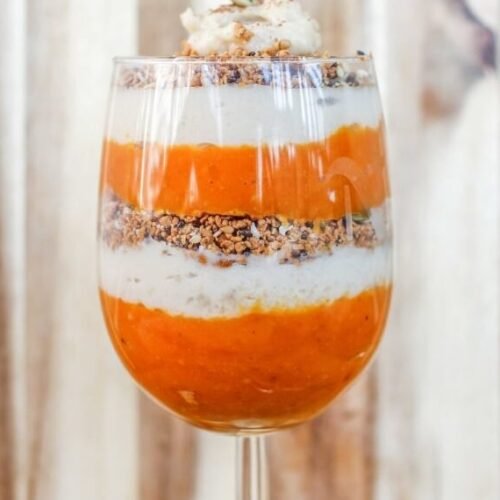 layered pumpkin pie dessert